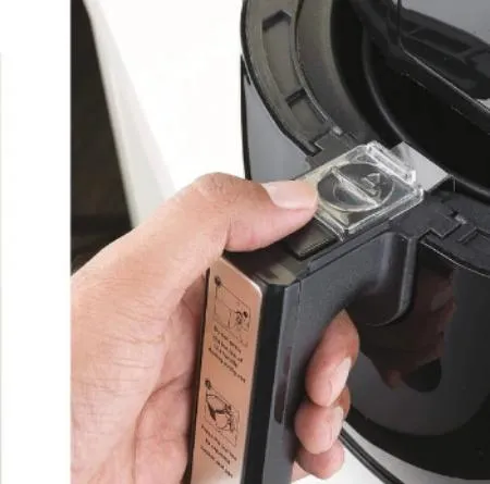 Black & Decker Air Fryer, 2.5Lit, 1500Watts, Black