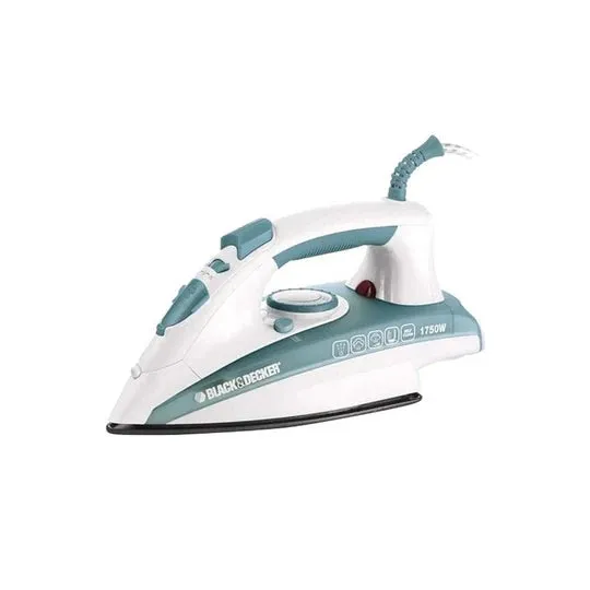 Black   Decker_1750W Steam IronWhite