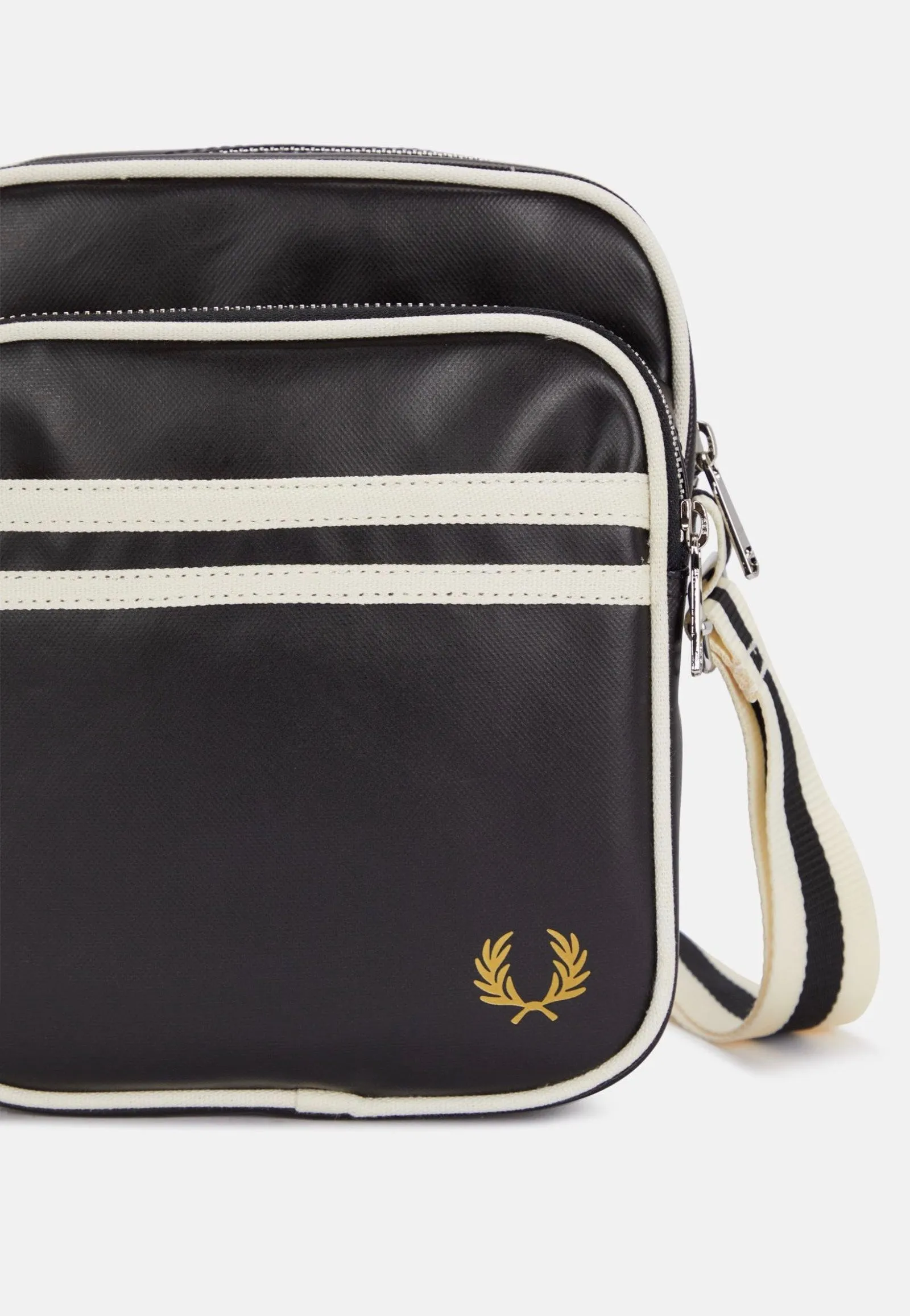 Fred Perry - Classic Side Black/Ecru - Travel Bag